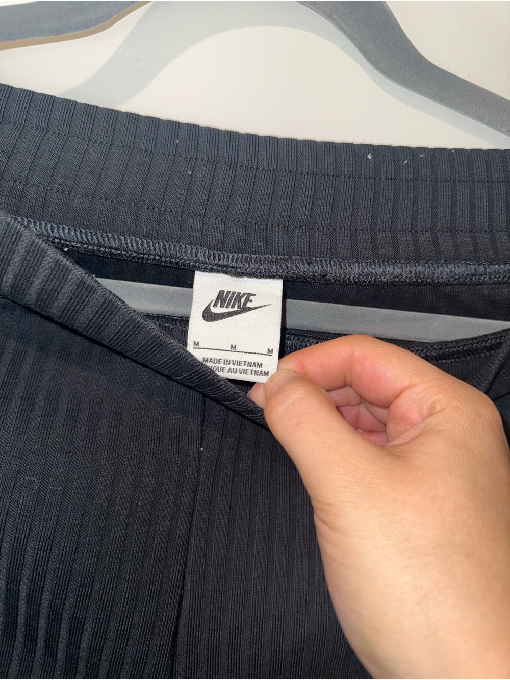 Nike Yoga Pants Womens Black Ribbed Knit Flare Lounge Travel Gym Bootcut Medium - Picture 4 of 6
